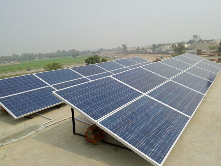 2. Zenabiya School (Multan)